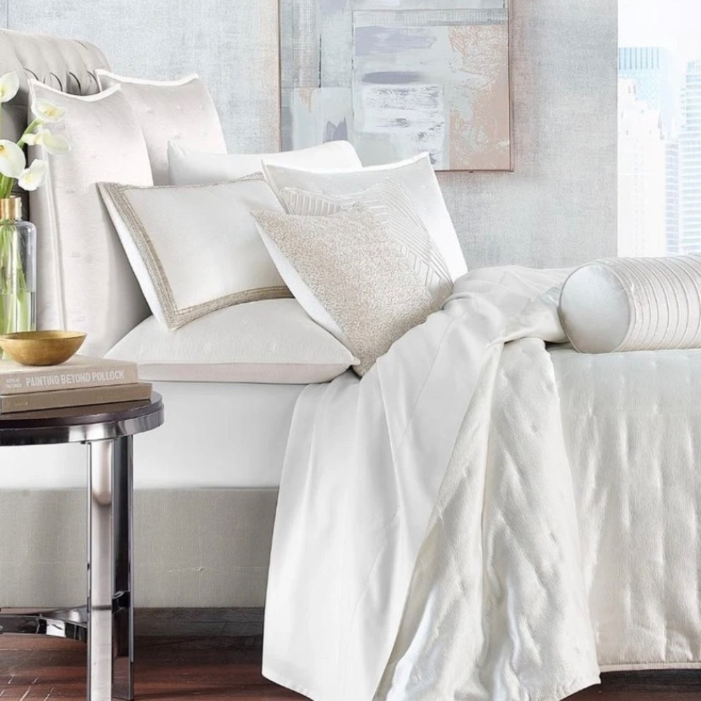 Hotel Collection Glint Full / Queen Quilted Coverlet White